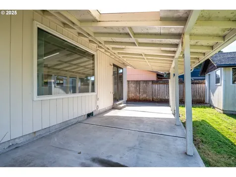3929 Pine Street Longview WA 98632