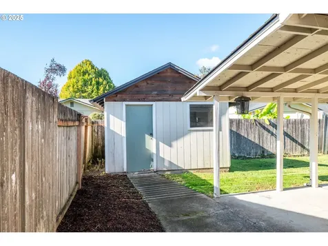 3929 Pine Street Longview WA 98632