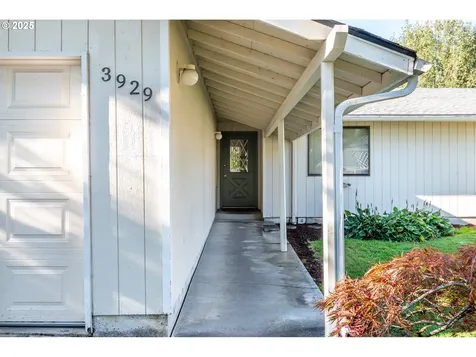 3929 Pine Street Longview WA 98632