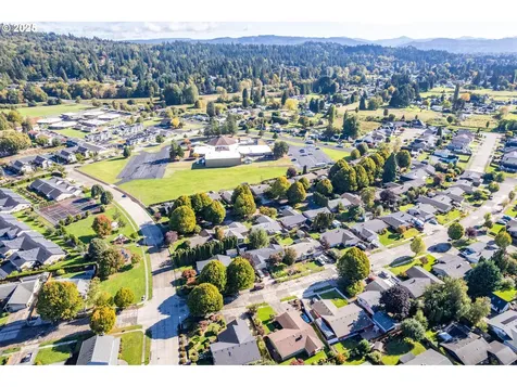 3929 Pine Street Longview WA 98632