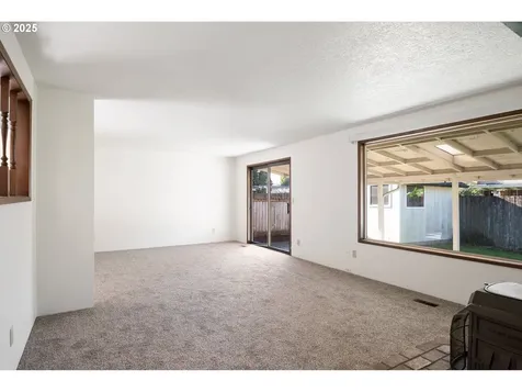 3929 Pine Street Longview WA 98632