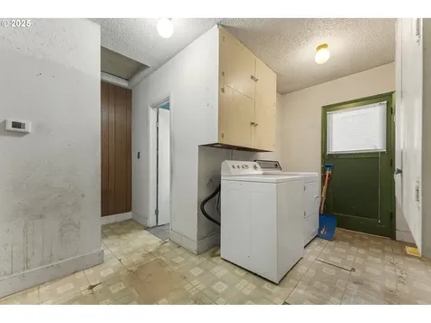 5306 SE 65th Avenue Portland OR 97206