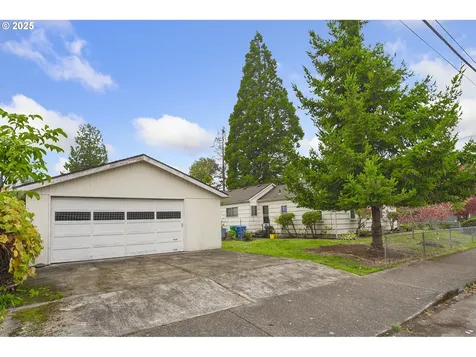 5306 SE 65th Avenue Portland OR 97206
