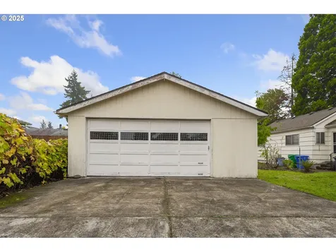 5306 SE 65th Avenue Portland OR 97206