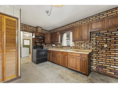 5306 SE 65th Avenue Portland OR 97206
