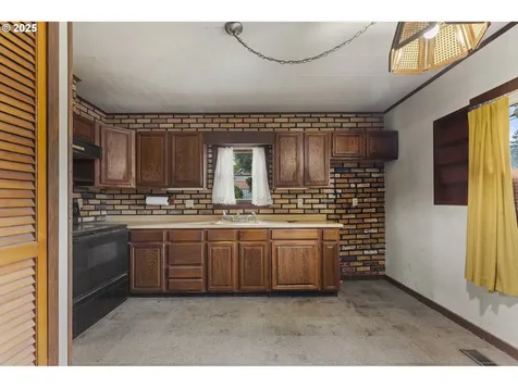 5306 SE 65th Avenue Portland OR 97206