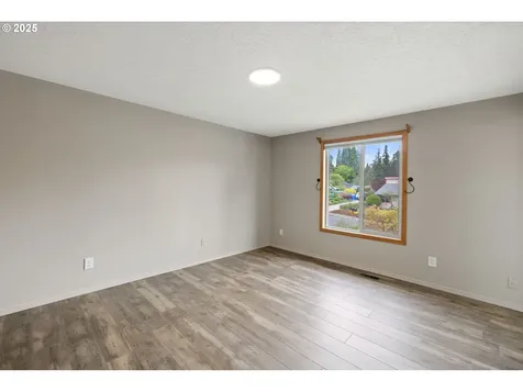 4032 NE Meadow Lane Hillsboro OR 97124