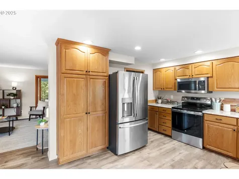 4032 NE Meadow Lane Hillsboro OR 97124