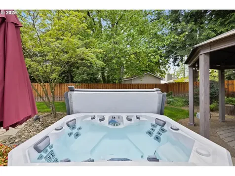 4032 NE Meadow Lane Hillsboro OR 97124
