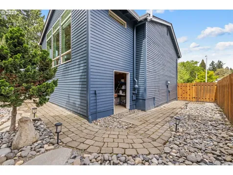 4032 NE Meadow Lane Hillsboro OR 97124