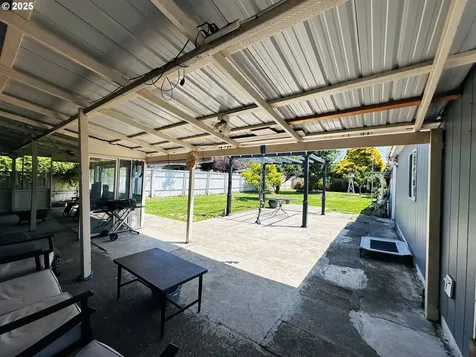 2036 30th Avenue Longview WA 98632