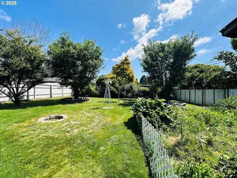 2036 30th Avenue Longview WA 98632