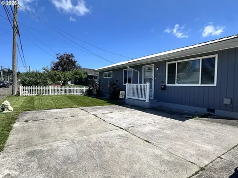 2036 30th Avenue Longview WA 98632