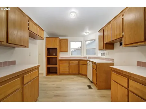 10400 NE 72nd Avenue Vancouver WA 98686