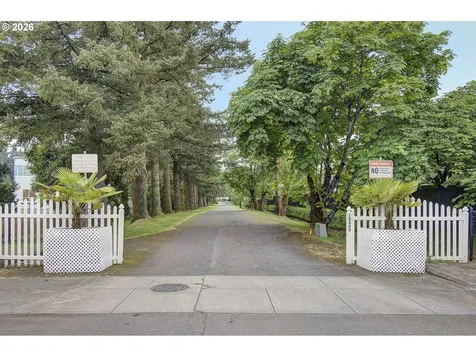 10400 NE 72nd Avenue Vancouver WA 98686