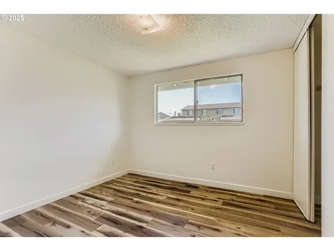 22609 NE Hancock Street Fairview OR 97024