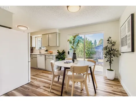 22609 NE Hancock Street Fairview OR 97024