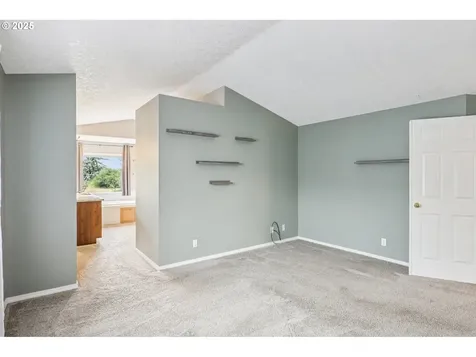18409 SE 24th Circle Vancouver WA 98683