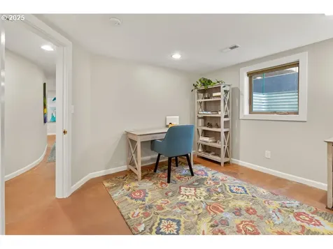 2516 NE 32nd Court Portland OR 97212