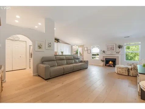 3015 NW Vanguard Place Camas WA 98607