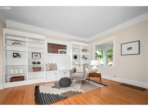 1916 NE 12th Avenue Portland OR 97212