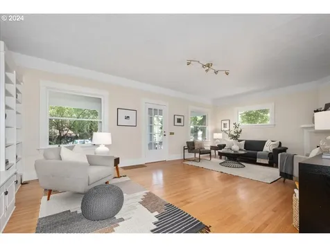 1916 NE 12th Avenue Portland OR 97212