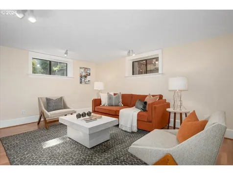 1916 NE 12th Avenue Portland OR 97212