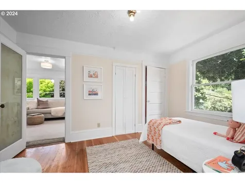 1916 NE 12th Avenue Portland OR 97212