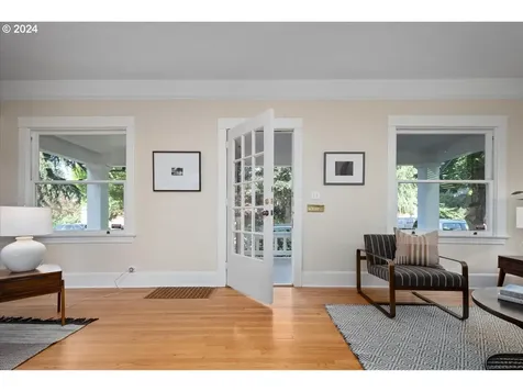 1916 NE 12th Avenue Portland OR 97212