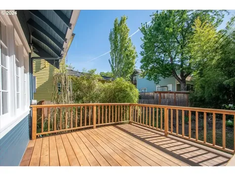1916 NE 12th Avenue Portland OR 97212