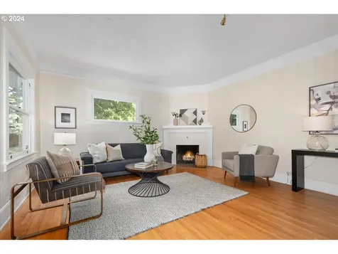 1916 NE 12th Avenue Portland OR 97212