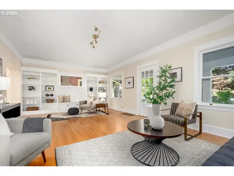 1916 NE 12th Avenue Portland OR 97212