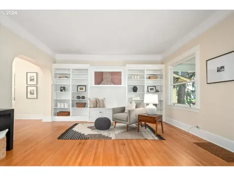 1916 NE 12th Avenue Portland OR 97212