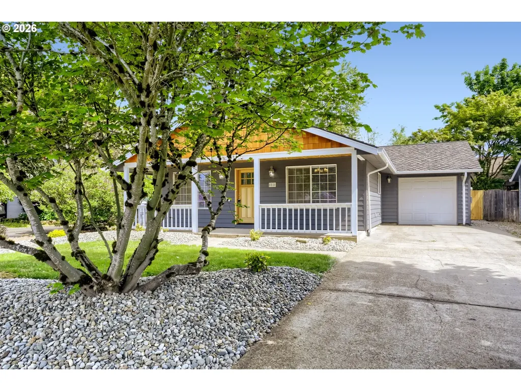 218 SW 11th Street Dundee OR 97115