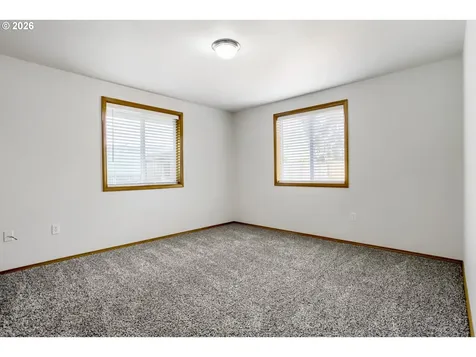 218 SW 11th Street Dundee OR 97115