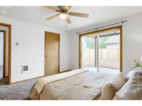 218 SW 11th Street Dundee OR 97115