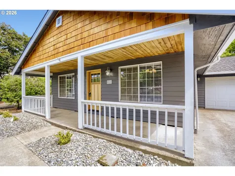218 SW 11th Street Dundee OR 97115