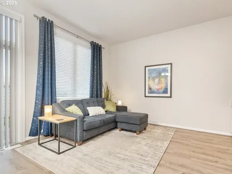 4932 Mulholland Drive Lake Oswego OR 97035