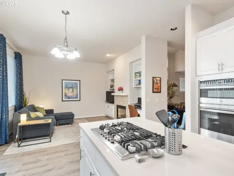 4932 Mulholland Drive Lake Oswego OR 97035