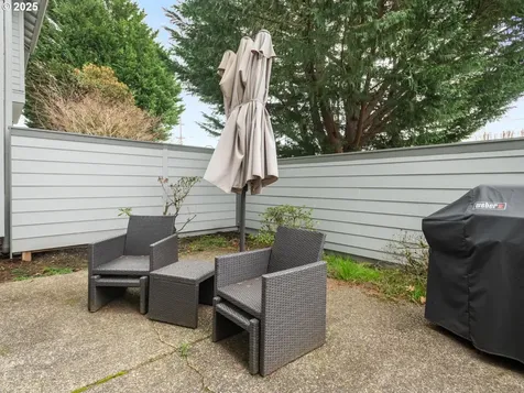 4932 Mulholland Drive Lake Oswego OR 97035