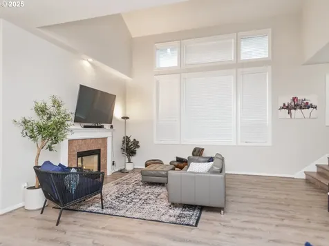 4932 Mulholland Drive Lake Oswego OR 97035
