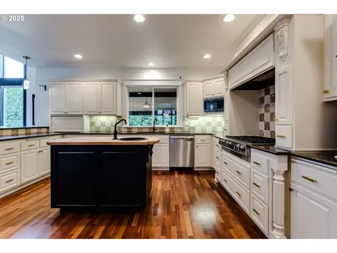 729 Aspen Street Springfield OR 97477