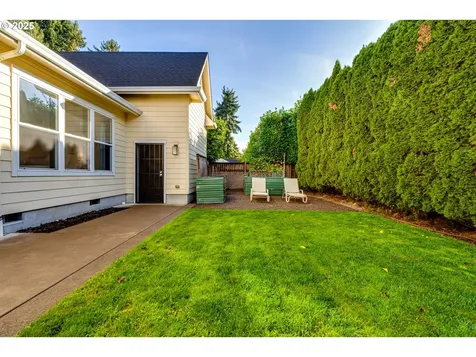 729 Aspen Street Springfield OR 97477