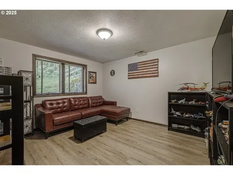 21445 NE Ornduff Road Hillsboro OR 97123