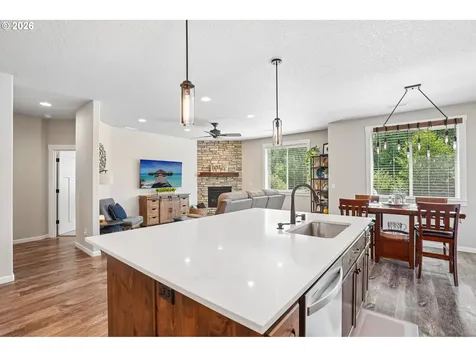 158 Zephyr Drive Silver Lake WA 98645