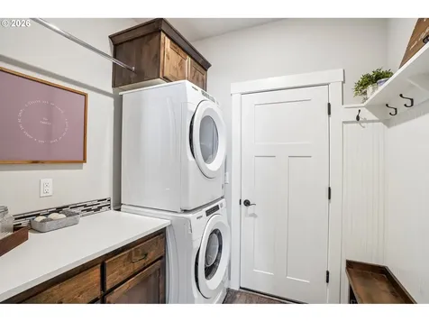 158 Zephyr Drive Silver Lake WA 98645
