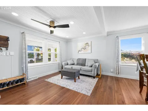 3318 Franklin Avenue Astoria OR 97103