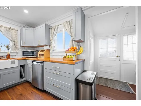3318 Franklin Avenue Astoria OR 97103