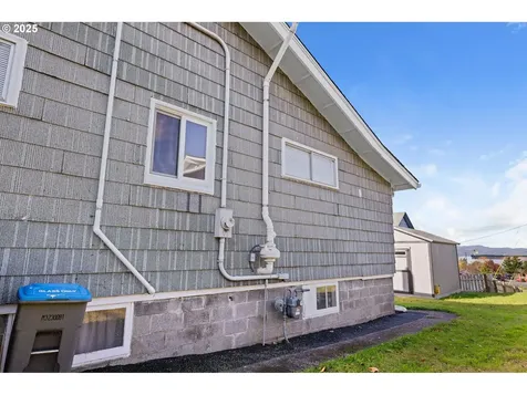 3318 Franklin Avenue Astoria OR 97103