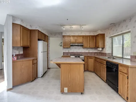 15107 SW 91st Avenue Portland OR 97224